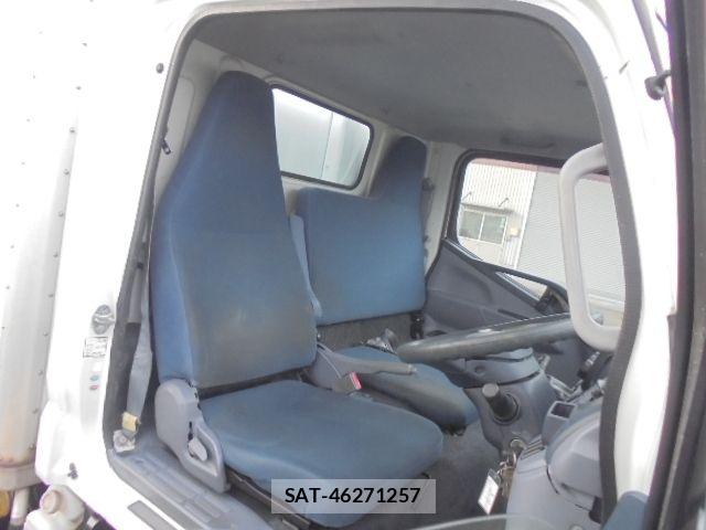 Mitsubishi CANTER 2015-11 7721716-8