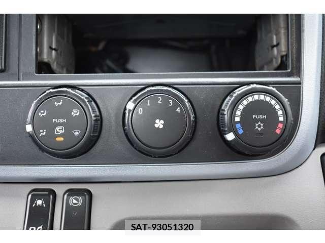 Mitsubishi CANTER 2021-04 7721715-22