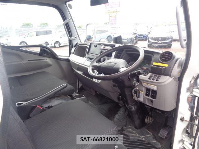 Mitsubishi CANTER 2018-12 7721714-1