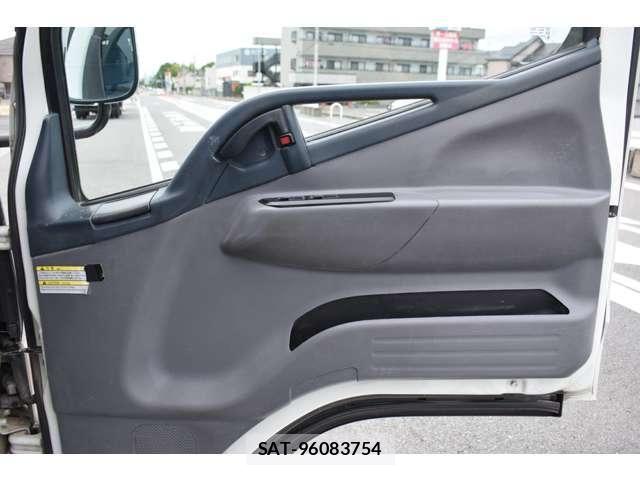 Mitsubishi CANTER 2012-05 7721717-7