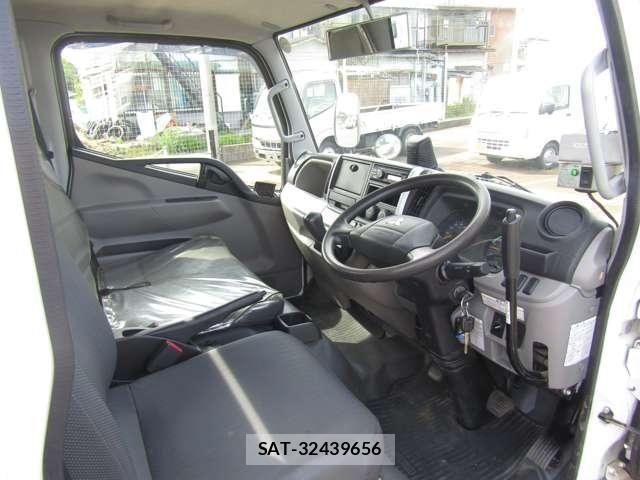Mitsubishi CANTER 2020-10 7721709-17