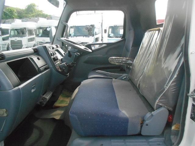 Mitsubishi CANTER 2006-12 7737854-13