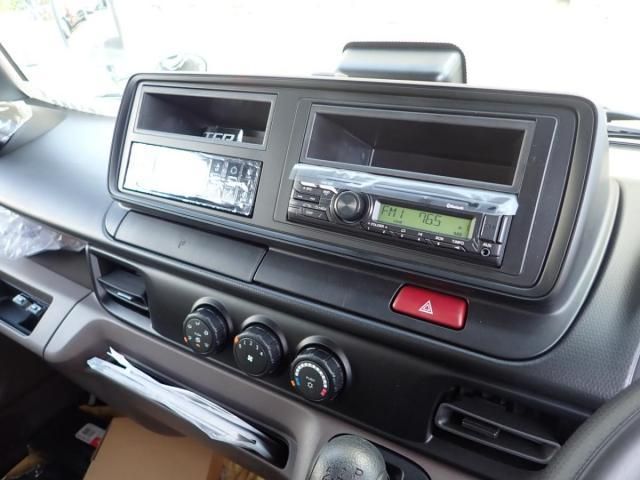 Mitsubishi CANTER 2026-03 7737850-14