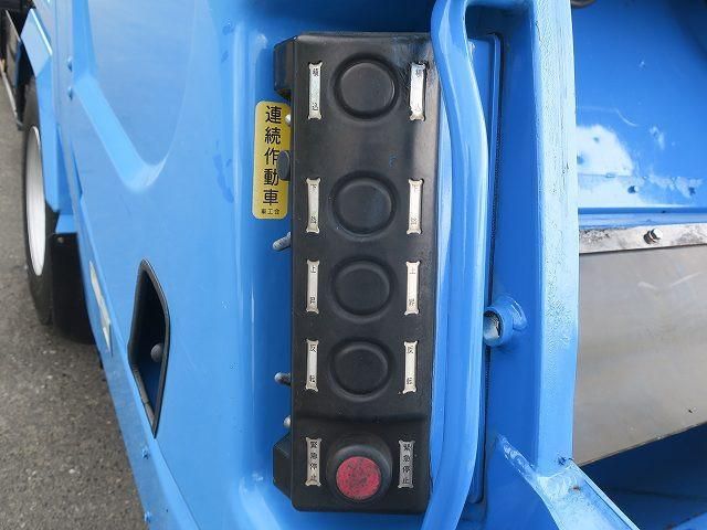Mitsubishi CANTER 2015-08 7737852-10