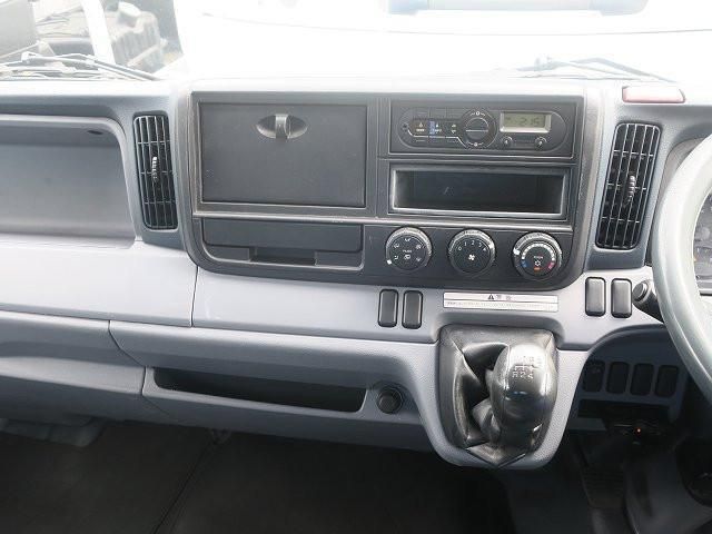 Mitsubishi CANTER 2015-08 7737852-17