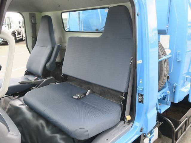 Mitsubishi CANTER 2015-08 7737852-22