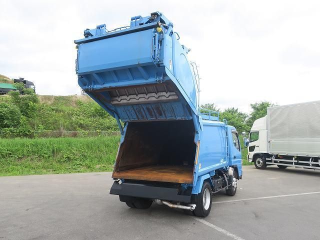 Mitsubishi CANTER 2015-08 7737852-5