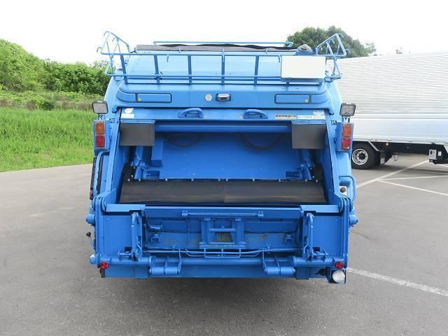 Mitsubishi CANTER 2015-08 7737852-7