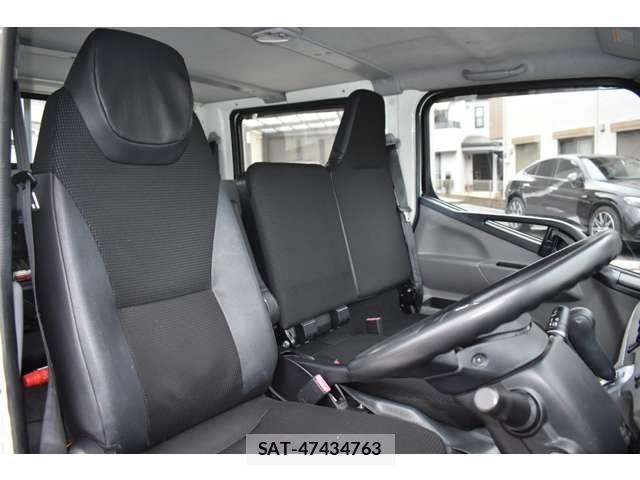 Mitsubishi CANTER 2017-02 7783242-11