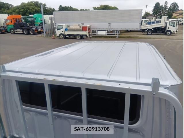 Mitsubishi CANTER 2023-04 7783246-13