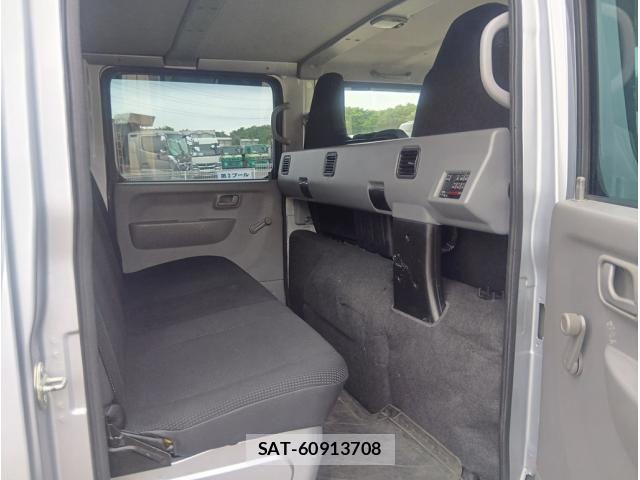 Mitsubishi CANTER 2023-04 7783246-21