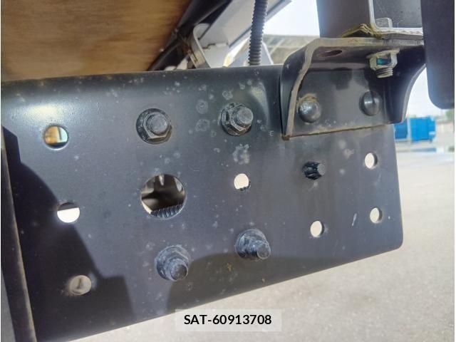 Mitsubishi CANTER 2023-04 7783246-8