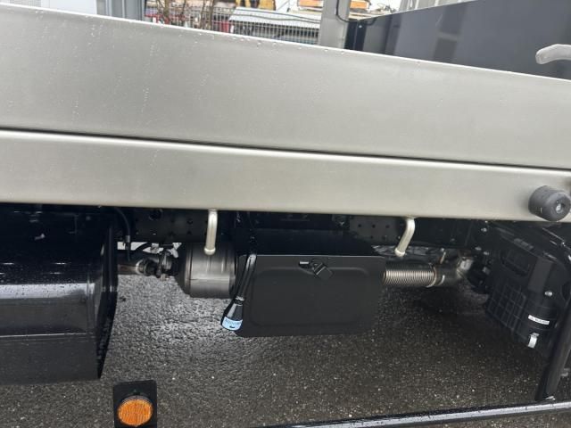 Mitsubishi CANTER 2026-03 7864622-11