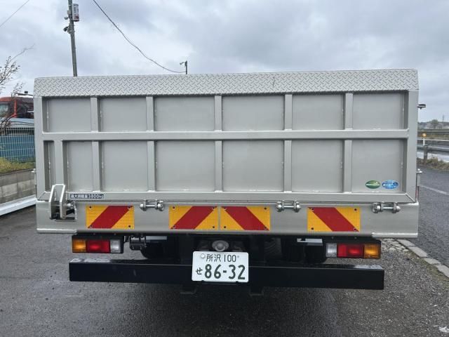 Mitsubishi CANTER 2026-03 7864622-7