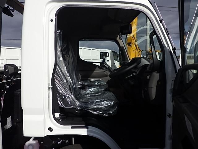 Mitsubishi CANTER 2026-01 7864631-13