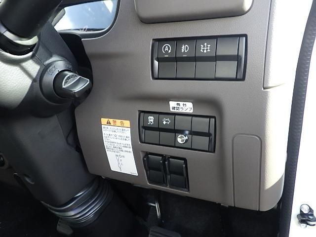 Mitsubishi CANTER 2026-01 7864631-15