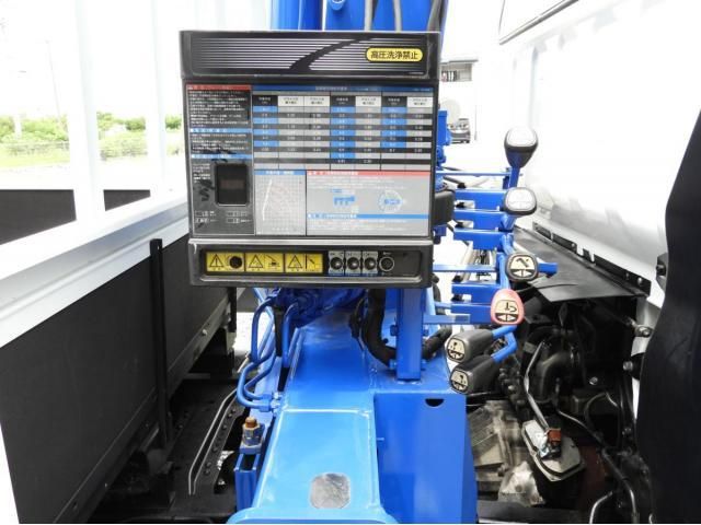 Mitsubishi CANTER 2018-12 7864630-12