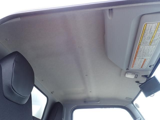 Mitsubishi CANTER 2019-07 7864640-12