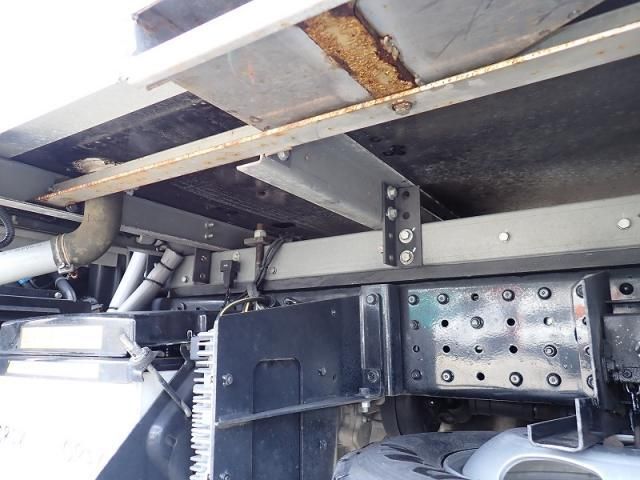 Mitsubishi CANTER 2019-07 7864640-19