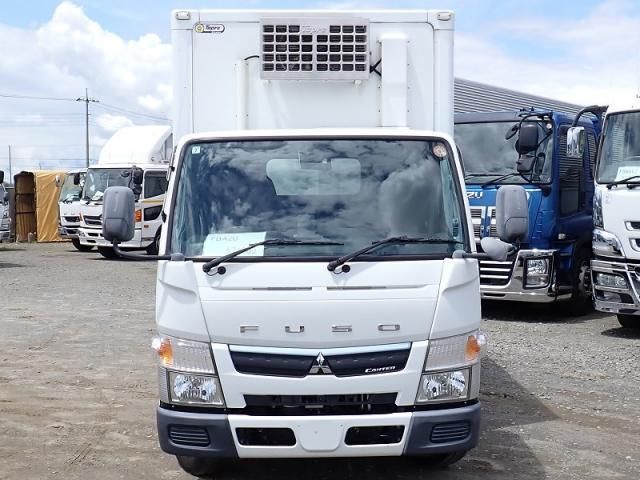 Mitsubishi CANTER 2019-07 7864640-4