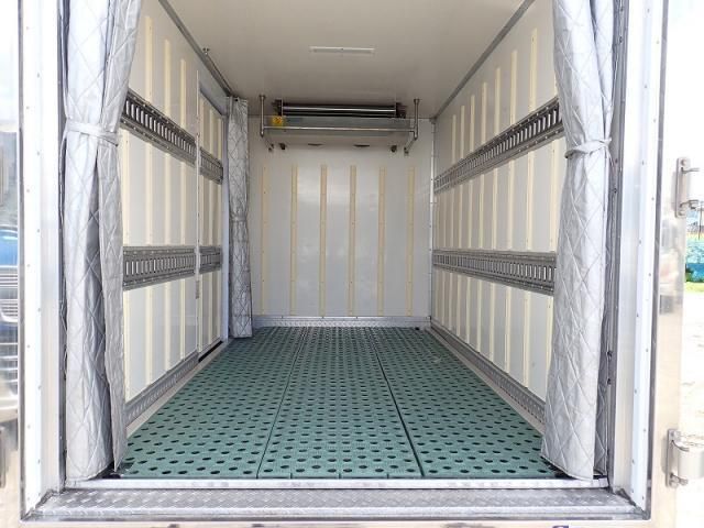 Mitsubishi CANTER 2019-07 7864640-7