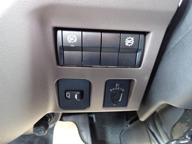 Mitsubishi CANTER 2025-10 7864639-15