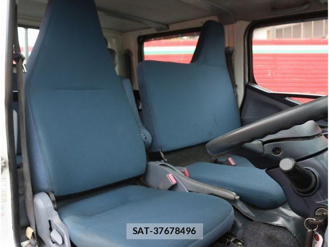 Mitsubishi CANTER 2016-03 7875657-19