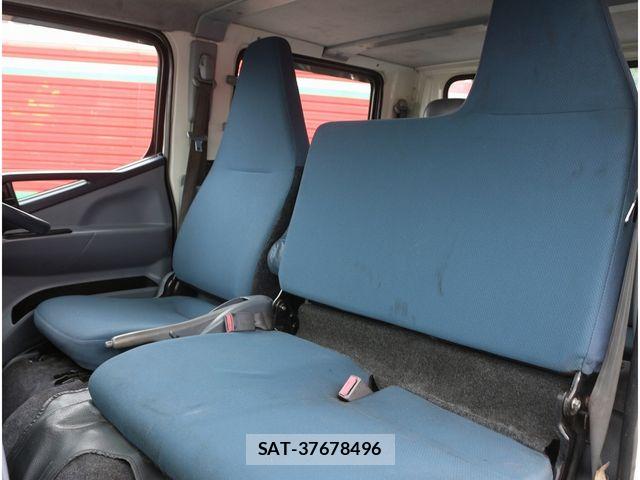 Mitsubishi CANTER 2016-03 7875657-27