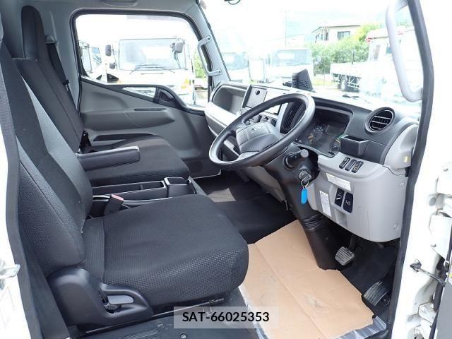 Mitsubishi CANTER 2020-08 7902378-10