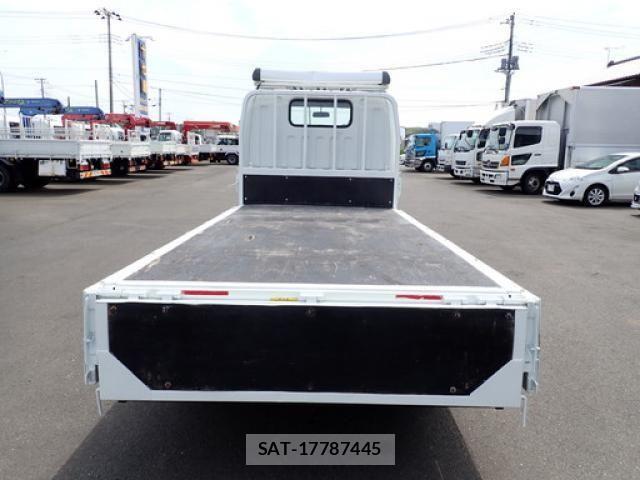 Mitsubishi CANTER 2016-06 7902381-21