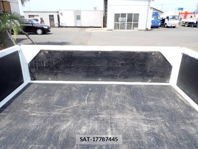 Mitsubishi CANTER 2016-06 7902381-28
