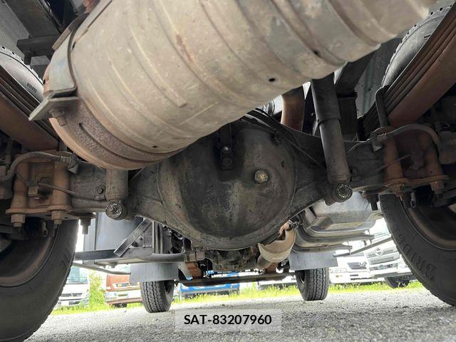 Mitsubishi CANTER 2014-05 7902379-26