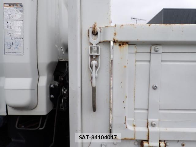 Mitsubishi CANTER 2017-12 7902376-12