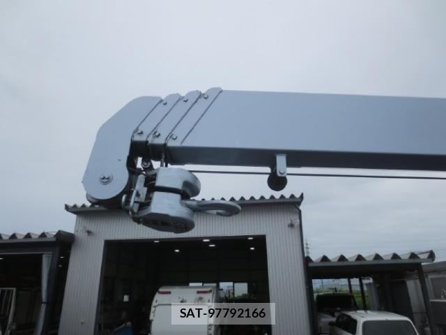 Mitsubishi CANTER 2019-04 7960814-11