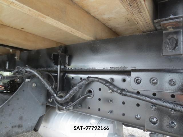 Mitsubishi CANTER 2019-04 7960814-12