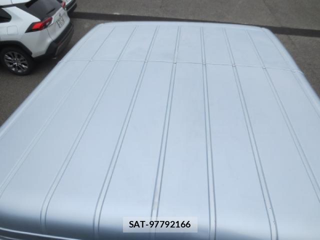 Mitsubishi CANTER 2019-04 7960814-19