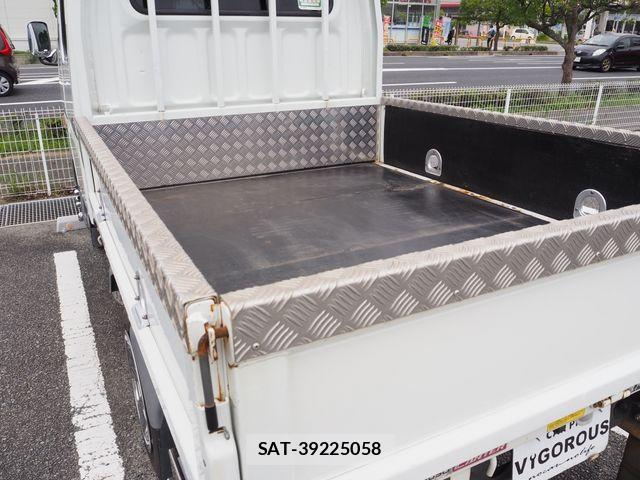 Mitsubishi CANTER 2017-05 7960880-25