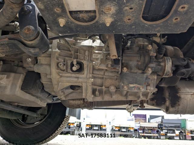 Mitsubishi CANTER 2018-07 7960829-17