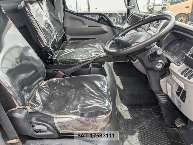 Mitsubishi CANTER 2018-07 7960829-7
