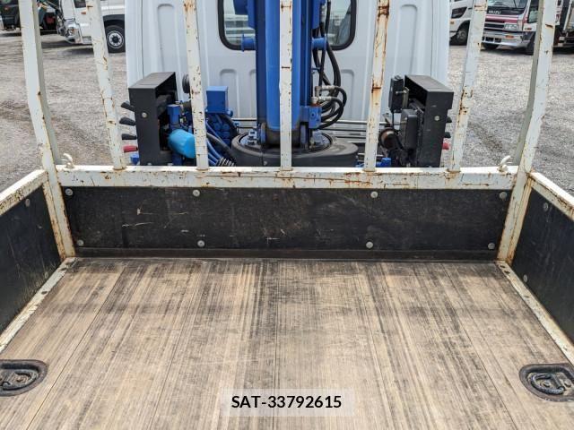 Mitsubishi CANTER 2018-05 7960827-15