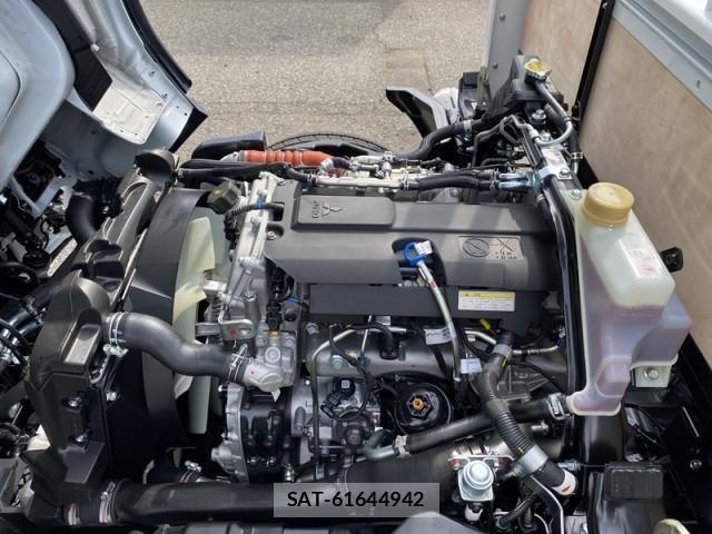 Mitsubishi CANTER 2026-04 7960808-10