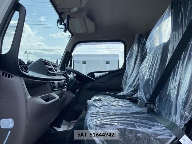 Mitsubishi CANTER 2026-04 7960808-14