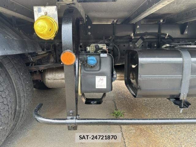 Mitsubishi CANTER 2018-07 7960833-24