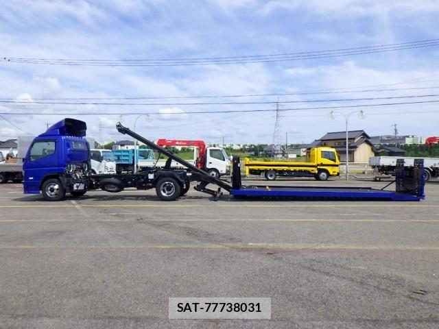 Mitsubishi CANTER 2023-08 7960793-3