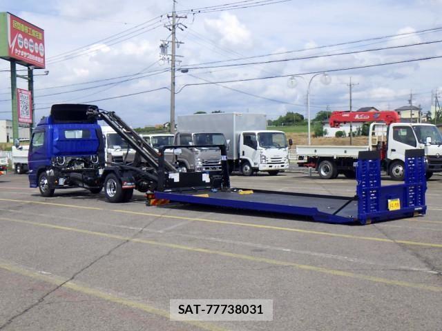 Mitsubishi CANTER 2023-08 7960793-6