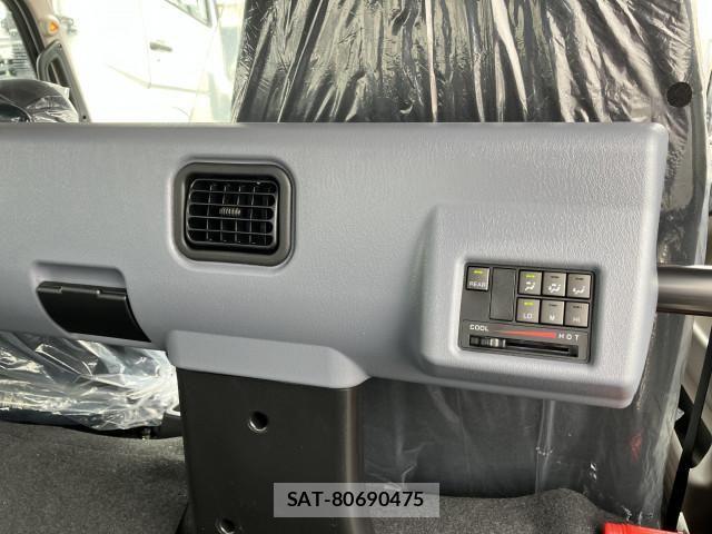 Mitsubishi CANTER 2026-01 7960801-21