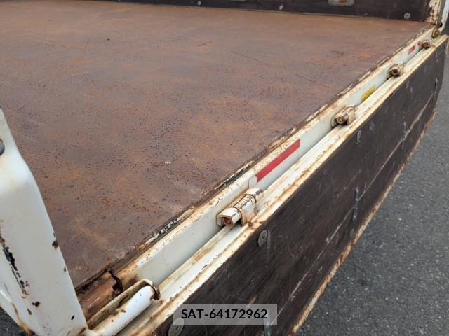 Mitsubishi CANTER 2015-08 7960875-13