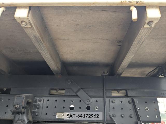 Mitsubishi CANTER 2015-08 7960875-23