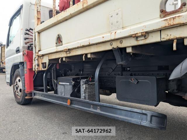 Mitsubishi CANTER 2015-08 7960875-25