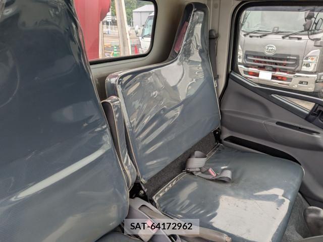 Mitsubishi CANTER 2015-08 7960875-6
